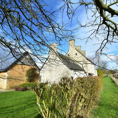 Beautiful With Courtyard In Holiday home