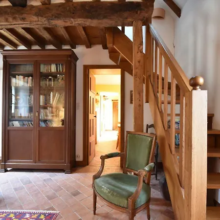 Holiday home Beautiful With Courtyard In Appeville